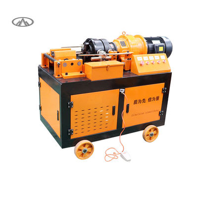 Machine de laminage automatique à vis à fils de rebord pour boulons à étriers 16-40 mm Portée de puissance 7,5 kW