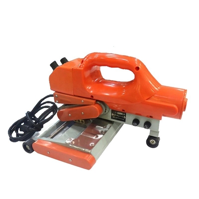 Machine de soudage de matières plastiques de protection de l'environnement pour la fabrication de joints magnétiques en caoutchouc