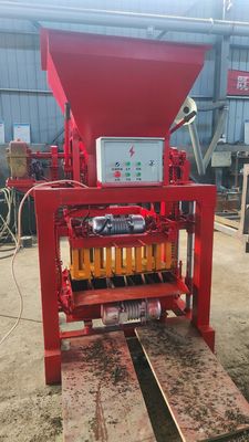 Ligne de production de briques Traitement facile de contrôle Ciment d'œuf de pose de briques de fabrication de machine