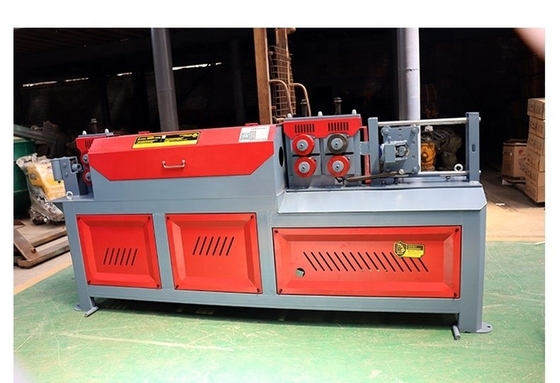 Machine de redressement et de découpe de barres d'acier CNC de 4 à 12 mm dans un système de contrôle automatique