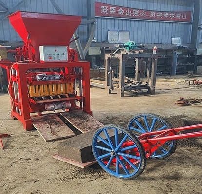 Personnalisation de la machine à bloc de blocage direct pour le moulage automatique de briques d'argile à bon marché