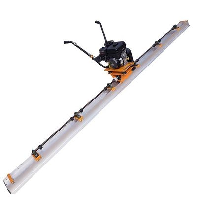 Équipement de construction routière vitesse vibrante réglateur de béton à vis avec réservoir de carburant de 3,6 litres