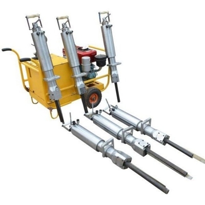 Fragmentation de roche sans effort avec un fractionneur hydraulique de roche Darda de 200 kg au plus bas