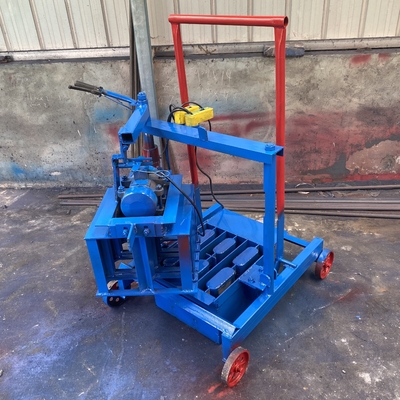 Machine à briques d'argile avec tension 380V et taille de palettes 850*550*25mm