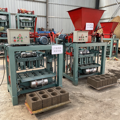 Machine de fabrication de briques en plastique recyclé avec une taille de brique de 200*200*60 mm et une vibration de 75KN