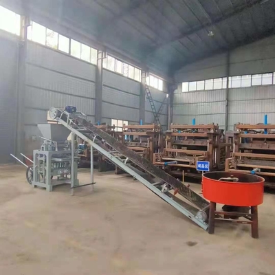 Machine de fabrication de briques en plastique recyclé avec une taille de brique de 200*200*60 mm et une vibration de 75KN