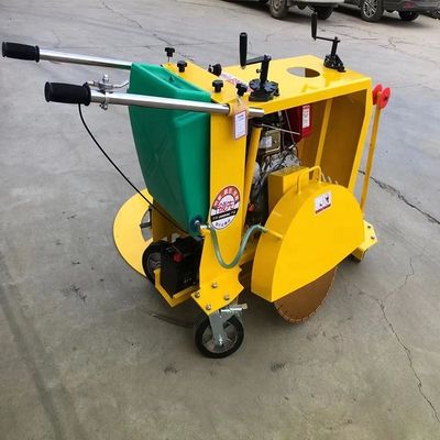 Machine automatique de découpe de scies circulaires pour la route en béton dans l'industrie de la construction
