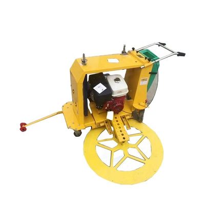 Machine automatique de découpe de scies circulaires pour la route en béton dans l'industrie de la construction
