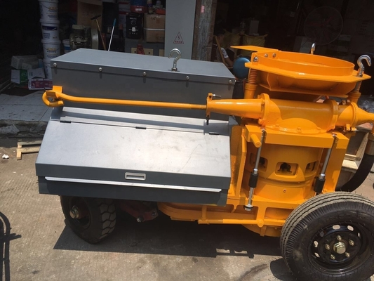 1500 kg machine de pulvérisation de pompe à béton mélangé humide pour la construction avancée