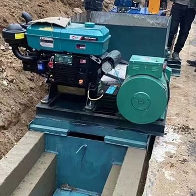 Machine de formage de fossé pour revêtement de canal de livraison