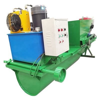 Machine de formage de fossé en ciment d'eau en forme de U autopropulsée pour revêtement de béton de canal