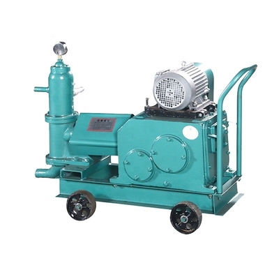 Machine de pulvérisation de matériaux ignifuges à rayon de rotation court pour une ignifugation efficace