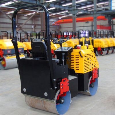 Petit rouleau routier avec changement de vitesse sans pas et forte vibration répond à la norme EPA