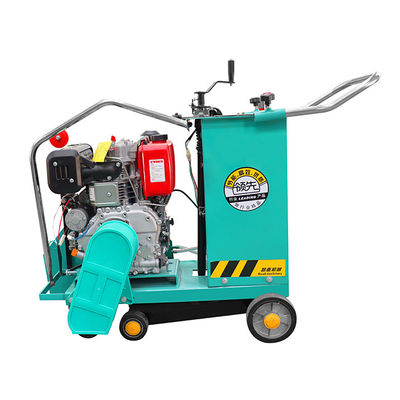 Machine de découpe de scie à asphalte 150*76*110MM Coupeuse de route à lame diesel pour planchers en béton