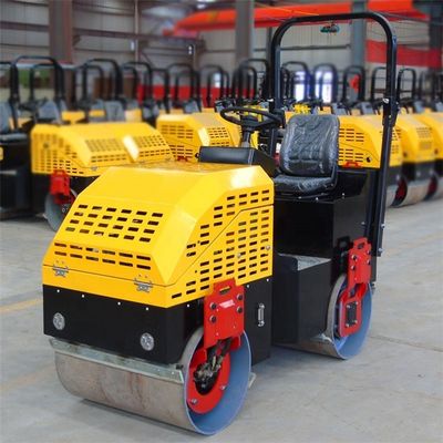 Ride On Road Roller pour la construction de routes Compacteur de terre vibrante 2100*1500*950mm