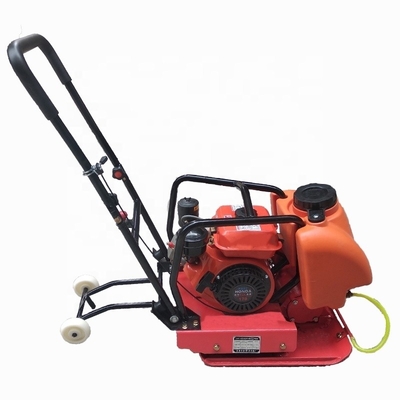Compacteur de plaques vibrantes de construction avec système de commande mécanique et compétitif