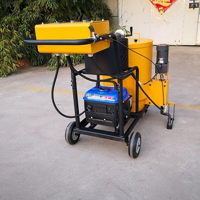 Système de décapage efficace de la ligne de peinture à froid Machine de marquage routier Pression de travail 8-16 MPa