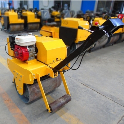 600 kg machine à rouleaux à double tambour moteur diesel vibrateur pour le compactage des routes en béton