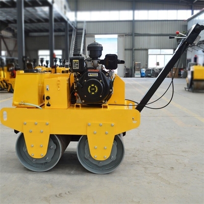 600 kg rouleau à rouleaux vibrants pour pavage d'asphalte avec moteur diesel de 1350*850*1250 mm