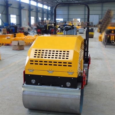 Moteur à haute puissance 600 kg Roue double roue rouleau vibratoire pour marche derrière la route de compactage